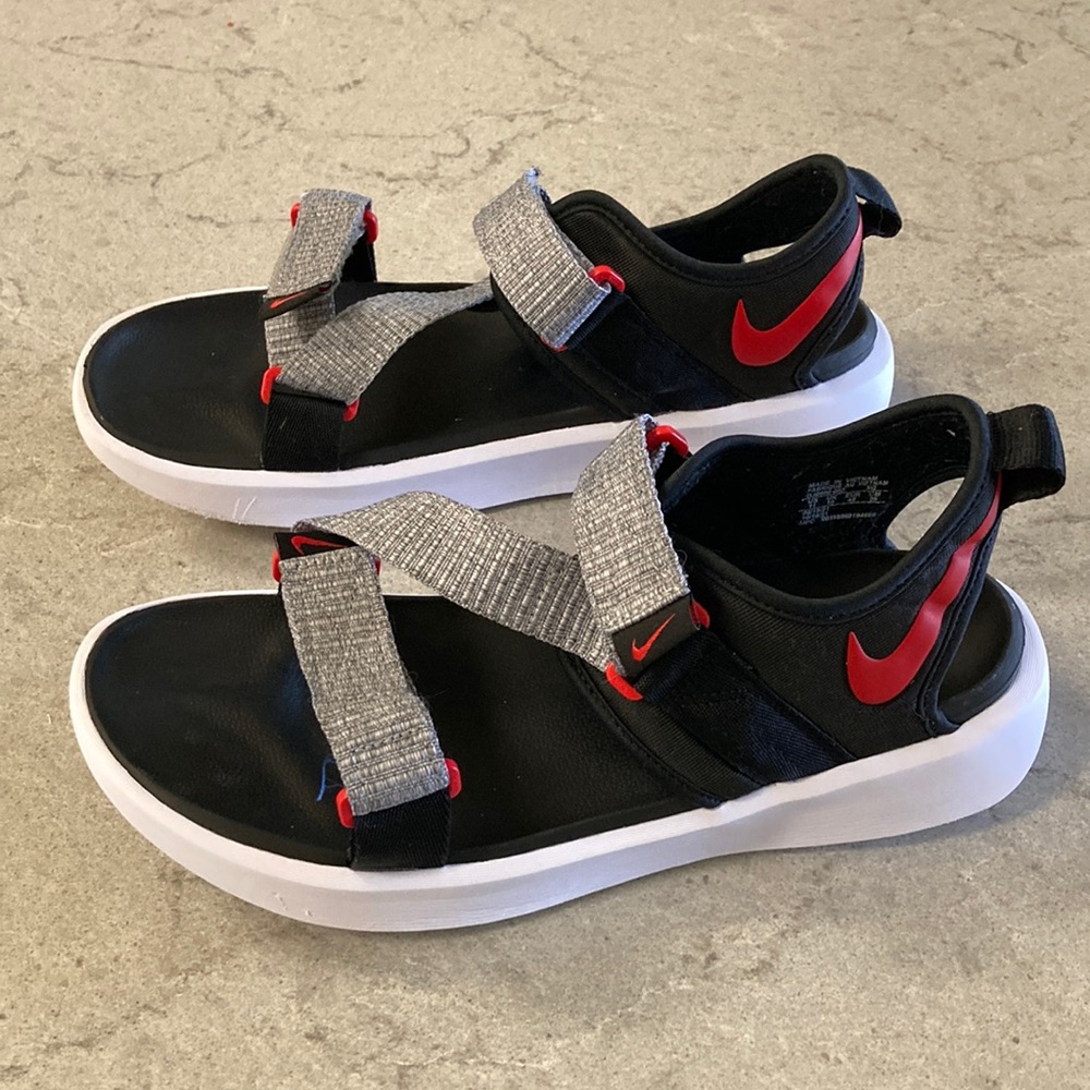 Nike | Men’s Vista sandals size 11